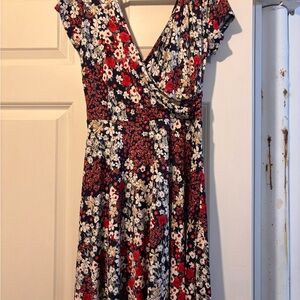 Floral V-Neck Dress - Red, White, and Blue